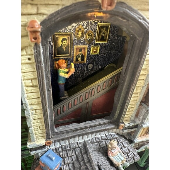 Lemax Spooky Town THE HORRID HAUNTED HOTEL Halloween Village Decoration Read - Picture 6 of 15